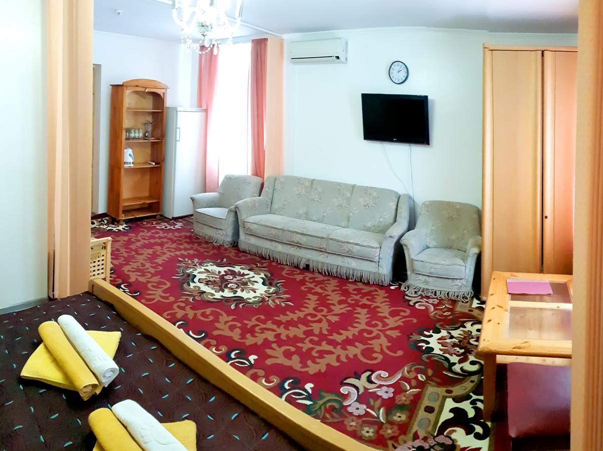 Perlyna Podillyа Hotel Сатанов Екстериор снимка